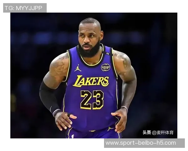 湖人即将迎战爵士詹姆斯重返赛场赛季首秀在即引发期待 湖人即将迎战爵士詹姆斯重返赛场赛季首秀在即引发期待